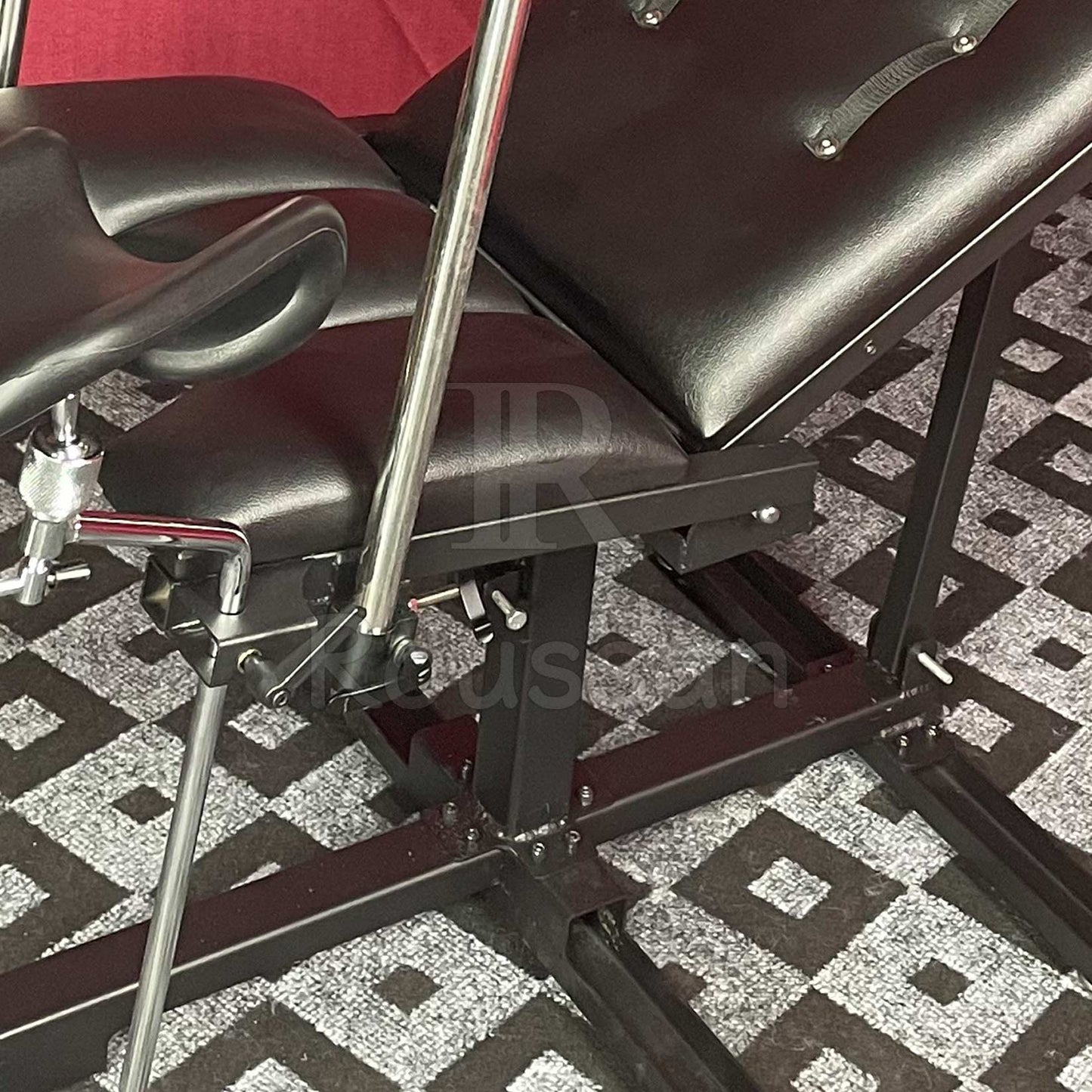 Obedience Chair, Sturdy Frame Base